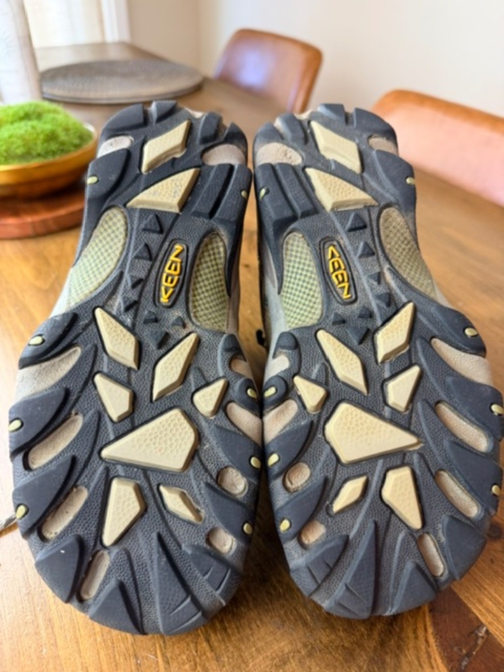 KEEN Voyageur Mid Hiking Boots Vented Leather Trail Walking Women's 6.5 - Picture 6 of 8